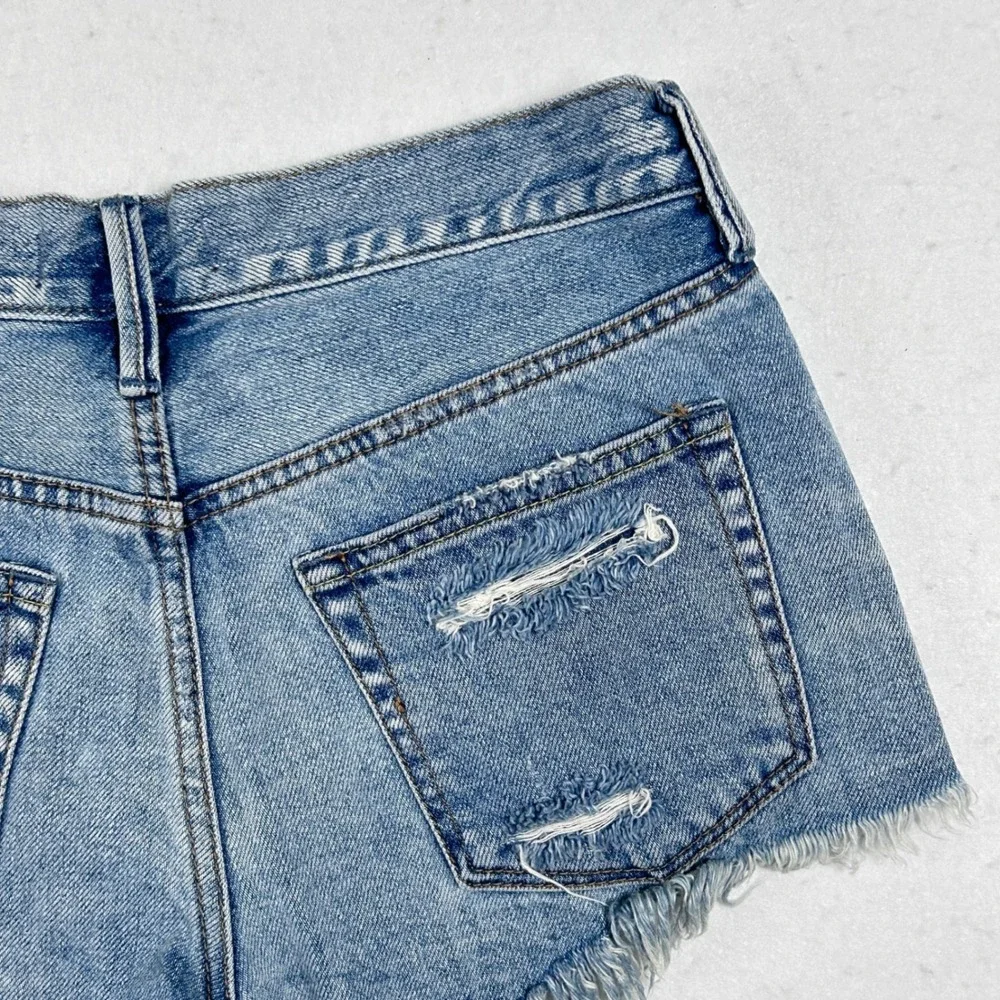 We The Free Free People Distressed Frayed Denim Festival Shorts Womens Size‎ 26